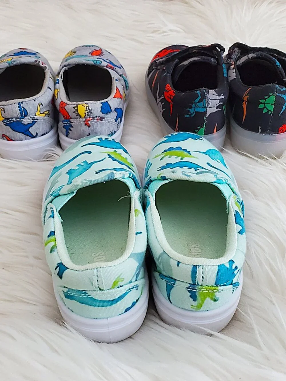 Fabkids Boy's Dinosaur Graphics Slip On Sneakers SZ 7